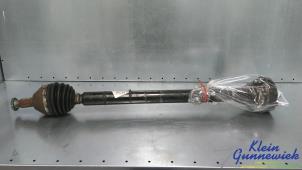 Gebruikte Cardanas rechts-voor (VWA) Volkswagen Polo Prijs € 29,00 Margeregeling aangeboden door Klein Gunnewiek Autodemontage & Motorentechniek