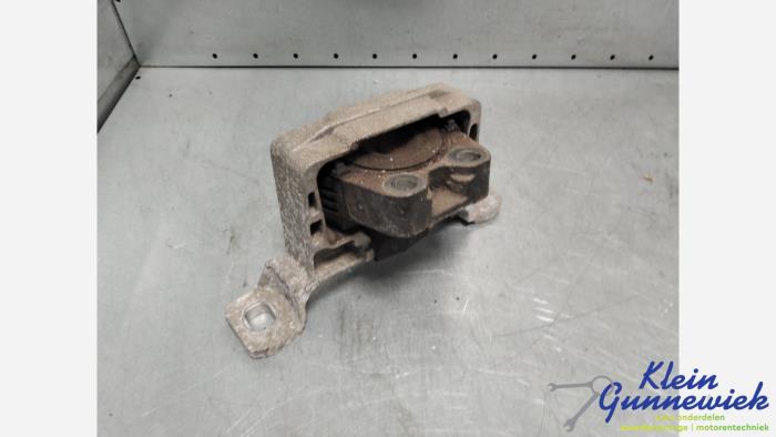 Gebruikte Motorrubber Ford Focus Prijs € 35,00 Margeregeling aangeboden door Klein Gunnewiek Autodemontage & Motorentechniek