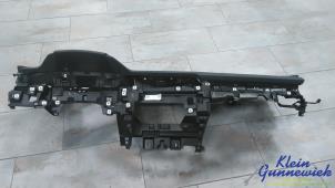 Gebruikte Dashboard Audi E-Tron Prijs € 850,00 Margeregeling aangeboden door Klein Gunnewiek Autodemontage & Motorentechniek