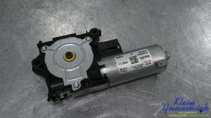 Gebruikte Schuifdak Motor Mercedes A-Klasse Prijs € 125,00 Margeregeling aangeboden door Klein Gunnewiek Autodemontage & Motorentechniek