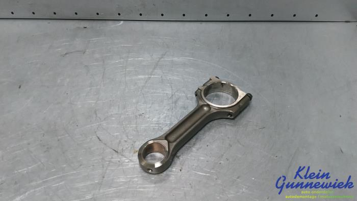 Gebruikte Drijfstang Opel Movano Prijs € 85,00 Margeregeling aangeboden door Klein Gunnewiek Autodemontage & Motorentechniek