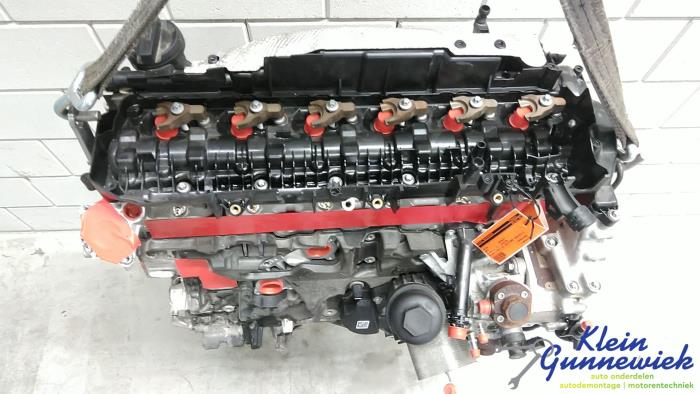 Motor van een BMW 5-Serie 2021