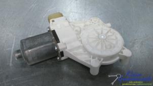 Gebruikte Motor electrisch raam BMW 7-Serie Prijs € 35,00 Margeregeling aangeboden door Klein Gunnewiek Autodemontage & Motorentechniek