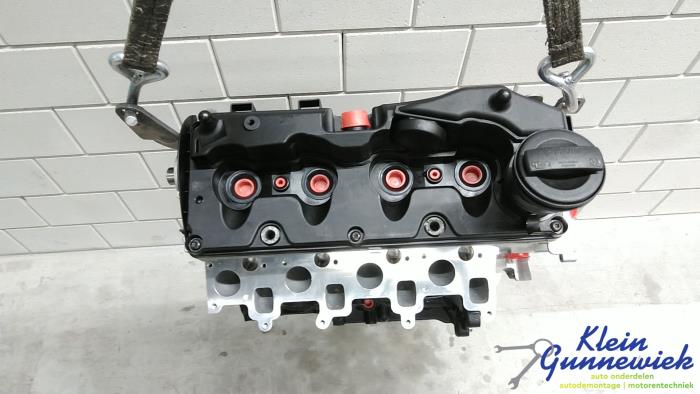 Motor van een Volkswagen Bestel 2011