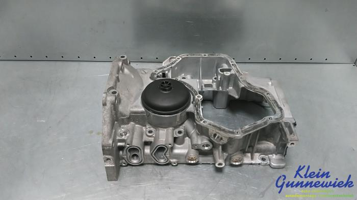 Gebruikte Carterpan Renault Megane Prijs € 33,00 Margeregeling aangeboden door Klein Gunnewiek Autodemontage & Motorentechniek