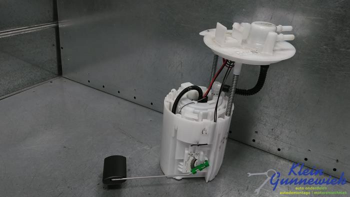 Gebruikte Tank element Pomp Hyundai Kona Prijs € 150,00 Margeregeling aangeboden door Klein Gunnewiek Autodemontage & Motorentechniek
