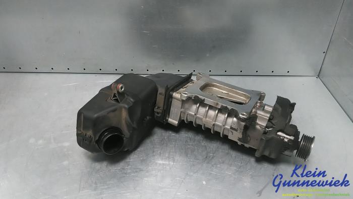 Gebruikte Compressor Volkswagen Tiguan Prijs € 168,00 Margeregeling aangeboden door Klein Gunnewiek Autodemontage & Motorentechniek
