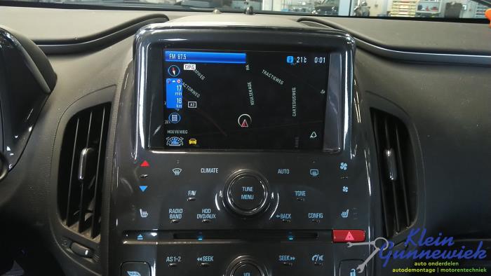 Gebruikte Display Interieur Opel Ampera Prijs € 105,00 Margeregeling aangeboden door Klein Gunnewiek Autodemontage & Motorentechniek