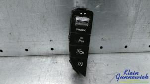 Gebruikte Schakelaar Mercedes C-Klasse Prijs € 20,00 Margeregeling aangeboden door Klein Gunnewiek Autodemontage & Motorentechniek