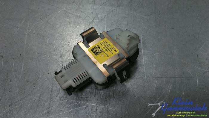 Gebruikte Regensensor Mercedes C-Klasse Prijs € 25,00 Margeregeling aangeboden door Klein Gunnewiek Autodemontage & Motorentechniek