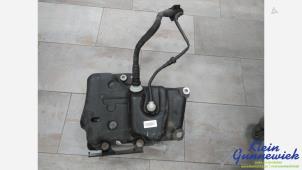 Gebruikte Tank adblue Opel Zafira Prijs € 135,00 Margeregeling aangeboden door Klein Gunnewiek Autodemontage & Motorentechniek