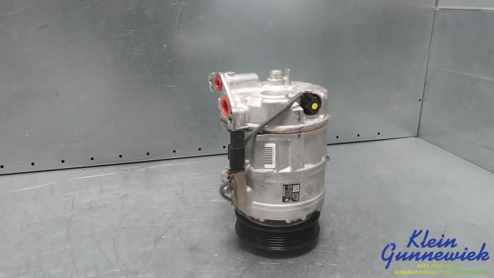 Gebruikte Pomp Airco BMW 5-Serie Prijs € 218,00 Margeregeling aangeboden door Klein Gunnewiek Autodemontage & Motorentechniek