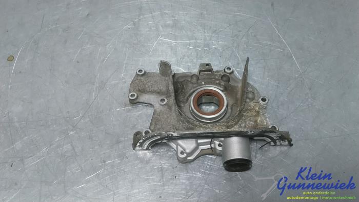 Gebruikte Oliepomp Opel Insignia Prijs € 75,00 Margeregeling aangeboden door Klein Gunnewiek Autodemontage & Motorentechniek
