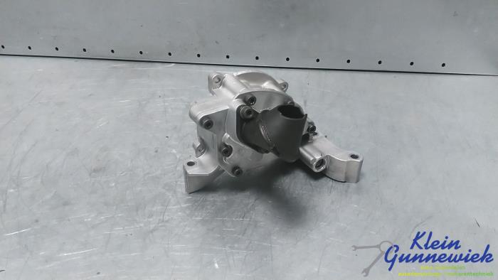 Gebruikte Oliepomp Volkswagen Tiguan Prijs € 65,00 Margeregeling aangeboden door Klein Gunnewiek Autodemontage & Motorentechniek