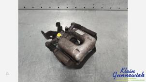 Gebruikte Remklauw (Tang) rechts-achter Opel Mokka Prijs € 65,00 Margeregeling aangeboden door Klein Gunnewiek Autodemontage & Motorentechniek