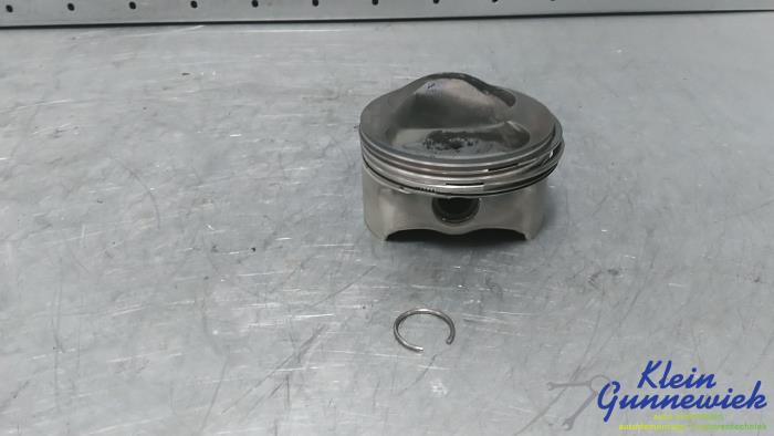 Gebruikte Zuiger Audi S6 Prijs € 63,00 Margeregeling aangeboden door Klein Gunnewiek Autodemontage & Motorentechniek