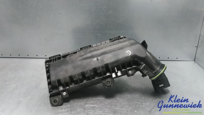 Gebruikte Luchtfilterhuis Opel Mokka Prijs € 50,00 Margeregeling aangeboden door Klein Gunnewiek Autodemontage & Motorentechniek