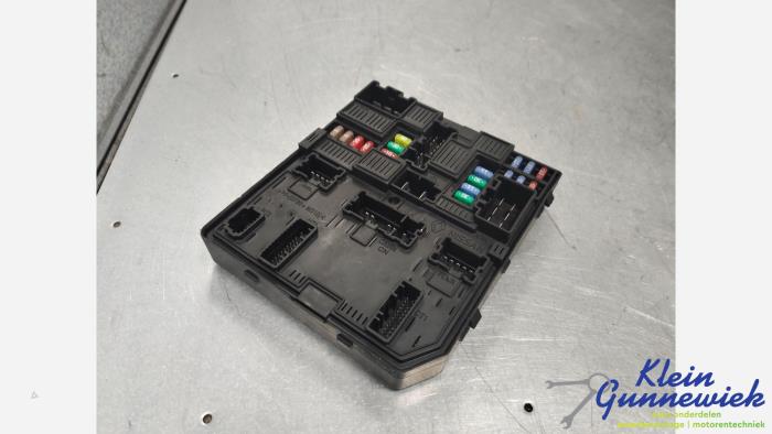Gebruikte Computer Body Control Renault Scenic Prijs € 95,00 Margeregeling aangeboden door Klein Gunnewiek Autodemontage & Motorentechniek