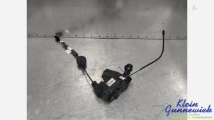 Gebruikte Slotmechaniek Portier 4Deurs links-voor Renault Grand Scenic Prijs € 57,00 Margeregeling aangeboden door Klein Gunnewiek Autodemontage & Motorentechniek