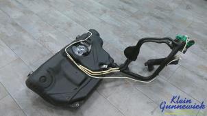 Gebruikte Brandstoftank Volkswagen Polo Prijs € 65,00 Margeregeling aangeboden door Klein Gunnewiek Autodemontage & Motorentechniek