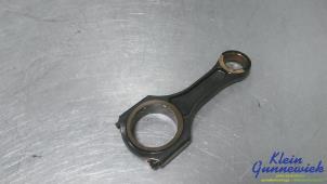 Gebruikte Drijfstang Mercedes Sprinter Prijs € 70,00 Margeregeling aangeboden door Klein Gunnewiek Autodemontage & Motorentechniek