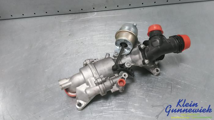 Gebruikte Waterpomp Mercedes E-Klasse Prijs € 75,00 Margeregeling aangeboden door Klein Gunnewiek Autodemontage & Motorentechniek