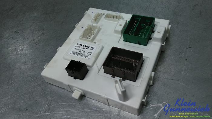 Gebruikte Module Bodycontrol Polestar 2 Prijs € 179,00 Margeregeling aangeboden door Klein Gunnewiek Autodemontage & Motorentechniek