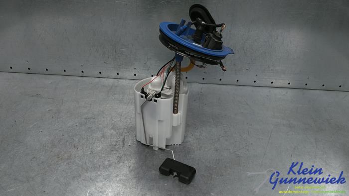 Gebruikte Tank element Pomp Volkswagen Polo Prijs € 68,00 Margeregeling aangeboden door Klein Gunnewiek Autodemontage & Motorentechniek