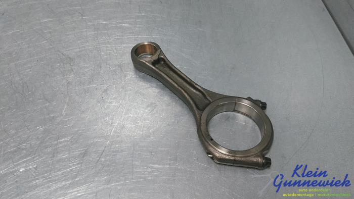 Gebruikte Drijfstang Audi A7 Prijs € 91,00 Margeregeling aangeboden door Klein Gunnewiek Autodemontage & Motorentechniek