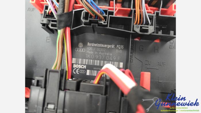 Module Bodycontrol van een Volkswagen Touran 2003