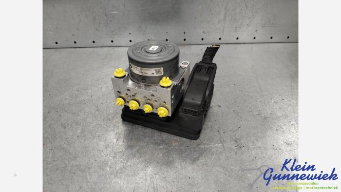Gebruikte ABS Pomp BMW 2-Serie Prijs € 325,00 Margeregeling aangeboden door Klein Gunnewiek Autodemontage & Motorentechniek