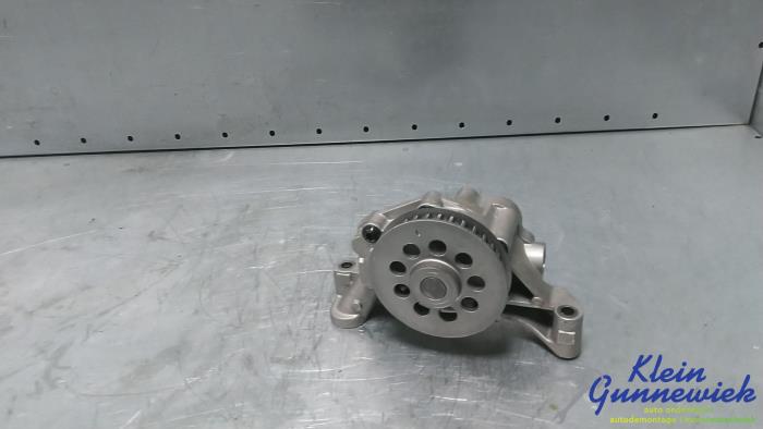 Gebruikte Oliepomp Volkswagen Caddy Prijs € 48,00 Margeregeling aangeboden door Klein Gunnewiek Autodemontage & Motorentechniek