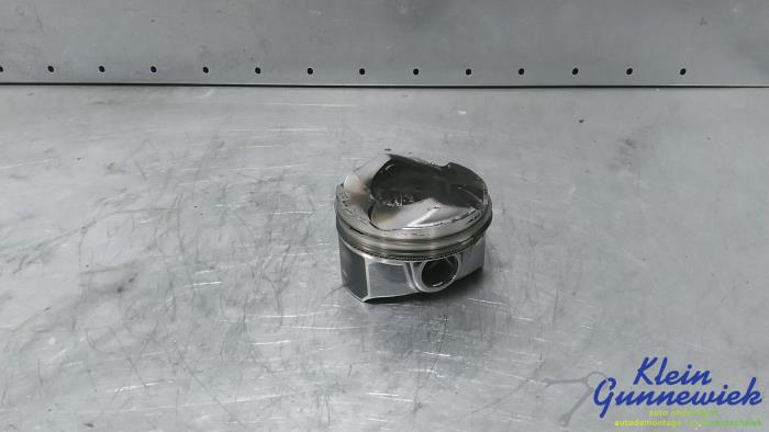 Gebruikte Zuiger Landrover Range Rover Prijs € 85,00 Margeregeling aangeboden door Klein Gunnewiek Autodemontage & Motorentechniek