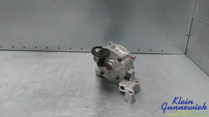 Gebruikte Oliepomp Volkswagen Golf Plus Prijs € 65,00 Margeregeling aangeboden door Klein Gunnewiek Autodemontage & Motorentechniek