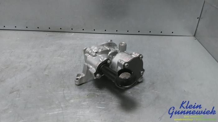 Gebruikte Oliepomp Volkswagen Golf Prijs € 61,00 Margeregeling aangeboden door Klein Gunnewiek Autodemontage & Motorentechniek