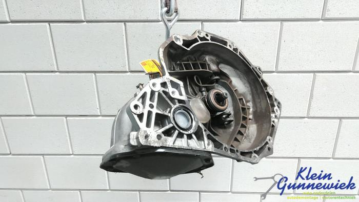 Gebruikte Versnellingsbak Opel Corsa Prijs € 275,00 Margeregeling aangeboden door Klein Gunnewiek Autodemontage & Motorentechniek