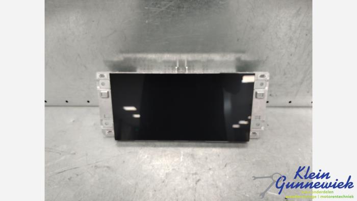 Gebruikte Display Interieur Audi Q3 Prijs € 708,00 Margeregeling aangeboden door Klein Gunnewiek Autodemontage & Motorentechniek