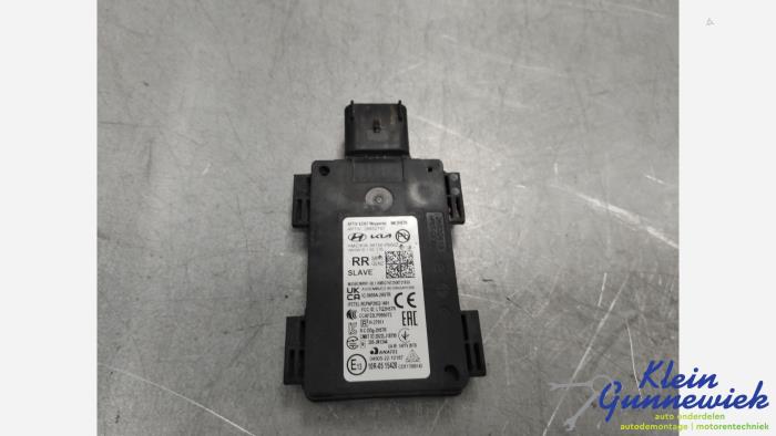 Gebruikte Side assist sensor Hyundai Santafe Prijs € 275,00 Margeregeling aangeboden door Klein Gunnewiek Autodemontage & Motorentechniek