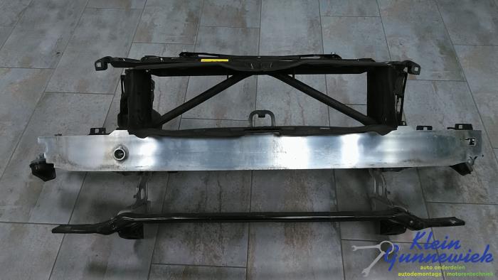 Gebruikte Frontpaneel BMW 3-Serie Prijs € 250,00 Margeregeling aangeboden door Klein Gunnewiek Autodemontage & Motorentechniek