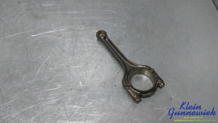 Gebruikte Drijfstang Skoda Rapid Prijs € 86,00 Margeregeling aangeboden door Klein Gunnewiek Autodemontage & Motorentechniek