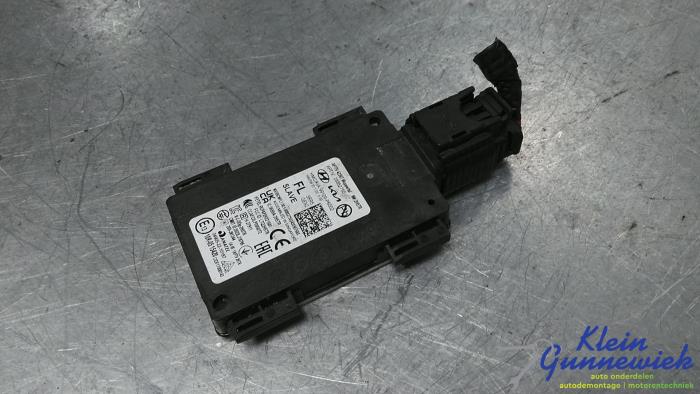Gebruikte Side assist sensor Hyundai Santafe Prijs € 225,00 Margeregeling aangeboden door Klein Gunnewiek Autodemontage & Motorentechniek