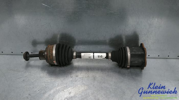 Gebruikte Steekas rechts-voor Audi A4 Prijs € 171,00 Margeregeling aangeboden door Klein Gunnewiek Autodemontage & Motorentechniek