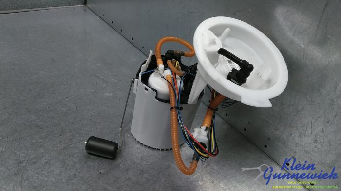 Gebruikte Tank element Pomp Volvo V90 Prijs € 75,00 Margeregeling aangeboden door Klein Gunnewiek Autodemontage & Motorentechniek