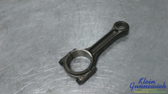 Gebruikte Drijfstang Volkswagen E-Golf Prijs € 75,00 Margeregeling aangeboden door Klein Gunnewiek Autodemontage & Motorentechniek