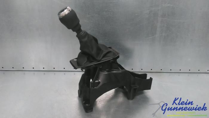 Gebruikte Versnellingspook Renault Clio Prijs € 95,00 Margeregeling aangeboden door Klein Gunnewiek Autodemontage & Motorentechniek