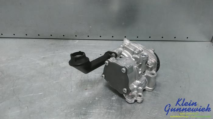 Gebruikte Oliepomp Volkswagen Golf Prijs € 61,00 Margeregeling aangeboden door Klein Gunnewiek Autodemontage & Motorentechniek