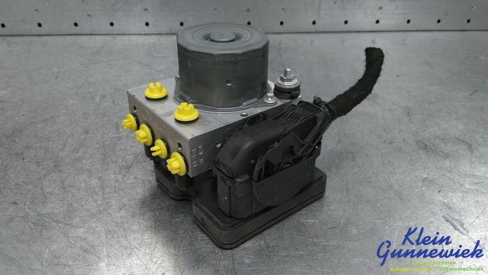 Gebruikte ABS Pomp Opel Corsa Prijs € 95,00 Margeregeling aangeboden door Klein Gunnewiek Autodemontage & Motorentechniek