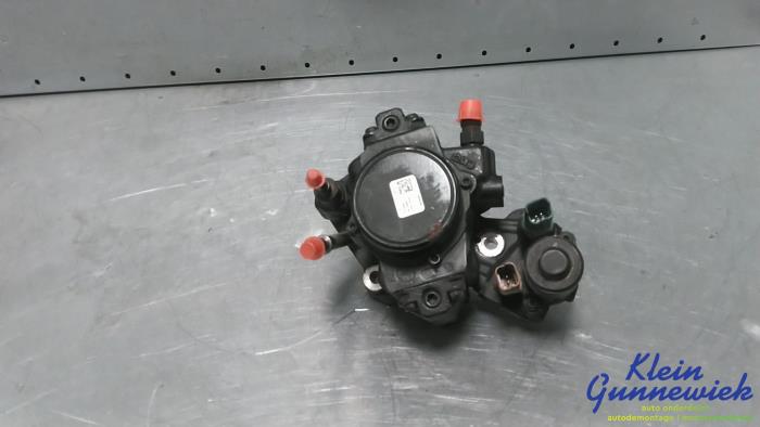 Gebruikte Brandstofpomp Mechanisch Ford Kuga Prijs € 200,00 Margeregeling aangeboden door Klein Gunnewiek Autodemontage & Motorentechniek