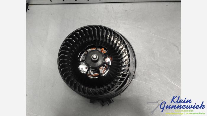 Gebruikte Blower Volkswagen Golf Prijs € 45,00 Margeregeling aangeboden door Klein Gunnewiek Autodemontage & Motorentechniek