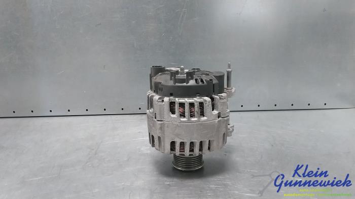 Gebruikte Dynamo Volkswagen Passat Prijs € 40,00 Margeregeling aangeboden door Klein Gunnewiek Autodemontage & Motorentechniek